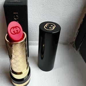 Never used Gucci Lipstick in Iconic Red 140